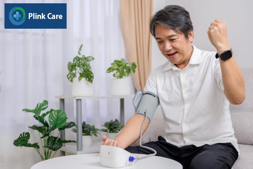 Bệnh nhân có thể theo dõi tình trạng huyết áp tại nhà bằng máy đo kỹ thuật số