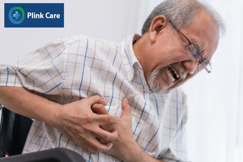 Bệnh nhân bị viêm màng ngoài tim thường đau ngực dữ dội và đột ngột