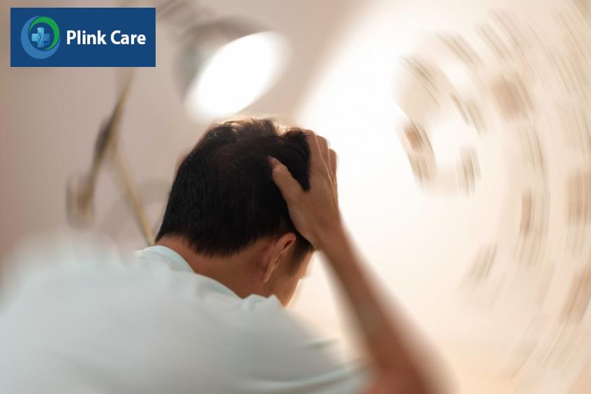 dấu hiệu người bị chóng mặt cần khám ngay