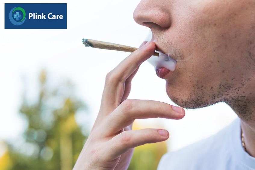 hút thuốc lá dễ mắc viêm màng bồ đào