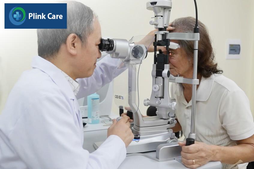 khám mắt định kỳ để sớm phát hiện bệnh