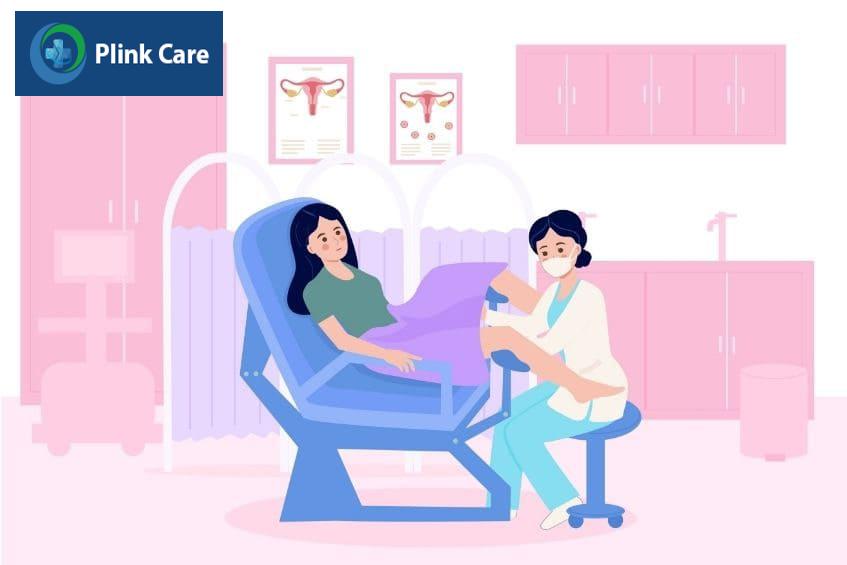 Khám vùng chậu cho phép các bác sĩ chẩn đoán tình trạng teo âm đạo
