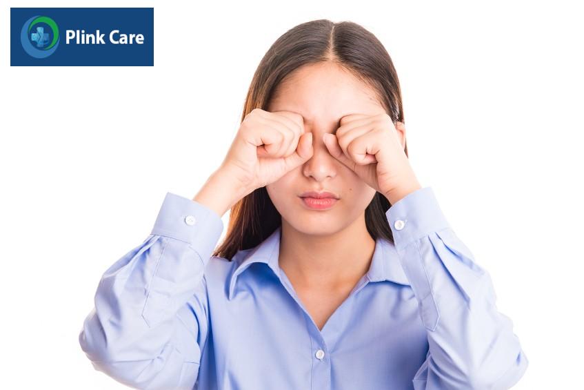 không dụi mắt sau phẫu thuật