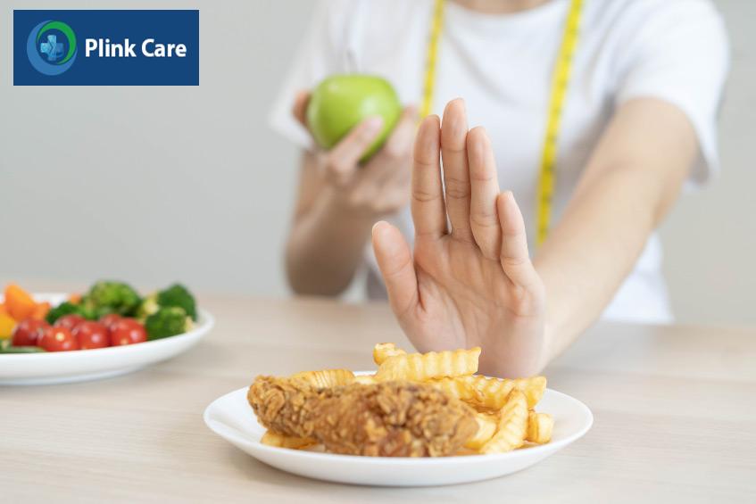 Người mỡ máu cao nên lựa chọn thực phẩm lành mạnh hạn chế thức ăn nhanh nhiều chất béo bão hòa