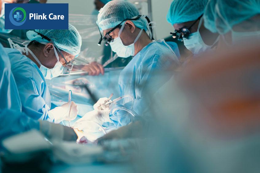 Phẫu thuật cắt màng ngoài tim cho bệnh nhân viêm màng ngoài tim co thắt