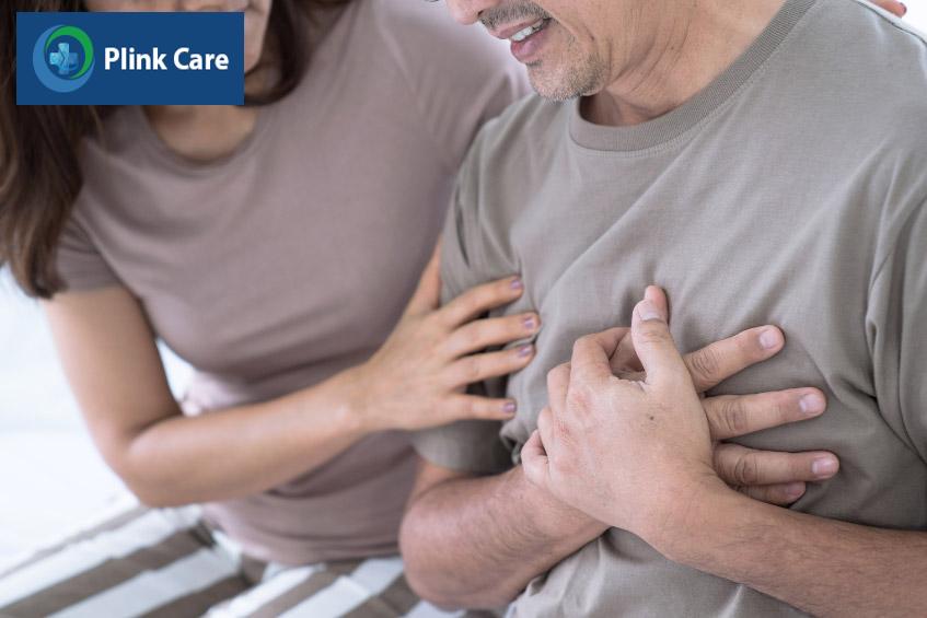Bệnh nhân bị viêm màng ngoài tim thường có triệu chứng đau ngực dữ dội